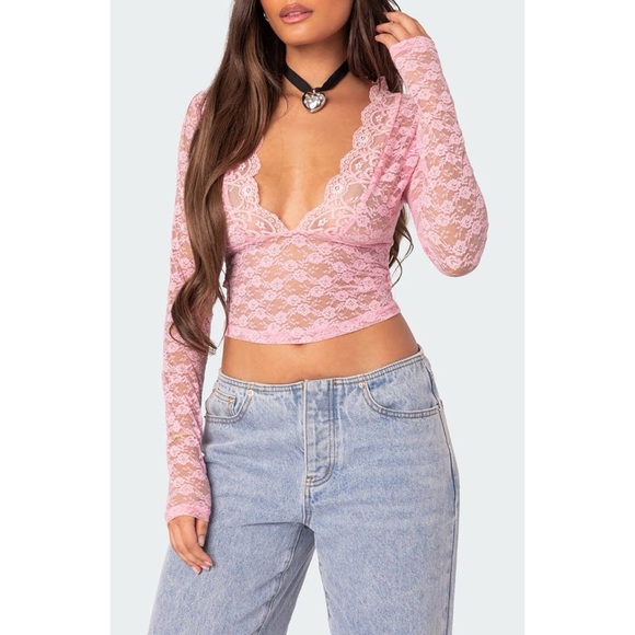 Sz M Edikted Beck Sheer Baby Pink Plunge Neck Lace Crop Top NWT - Picture 5 of 6